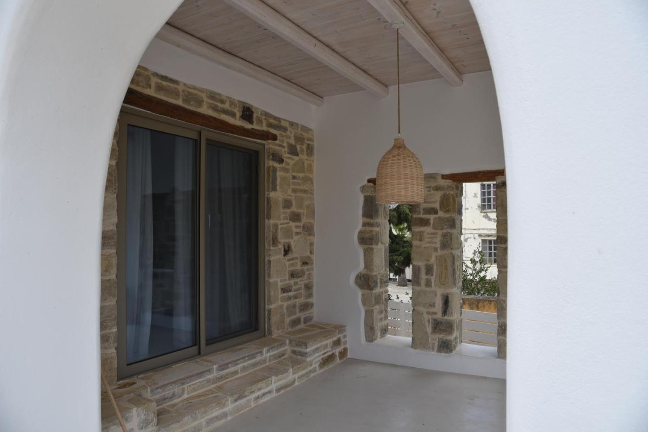 Laini Luxury Suites Pombia Esterno foto
