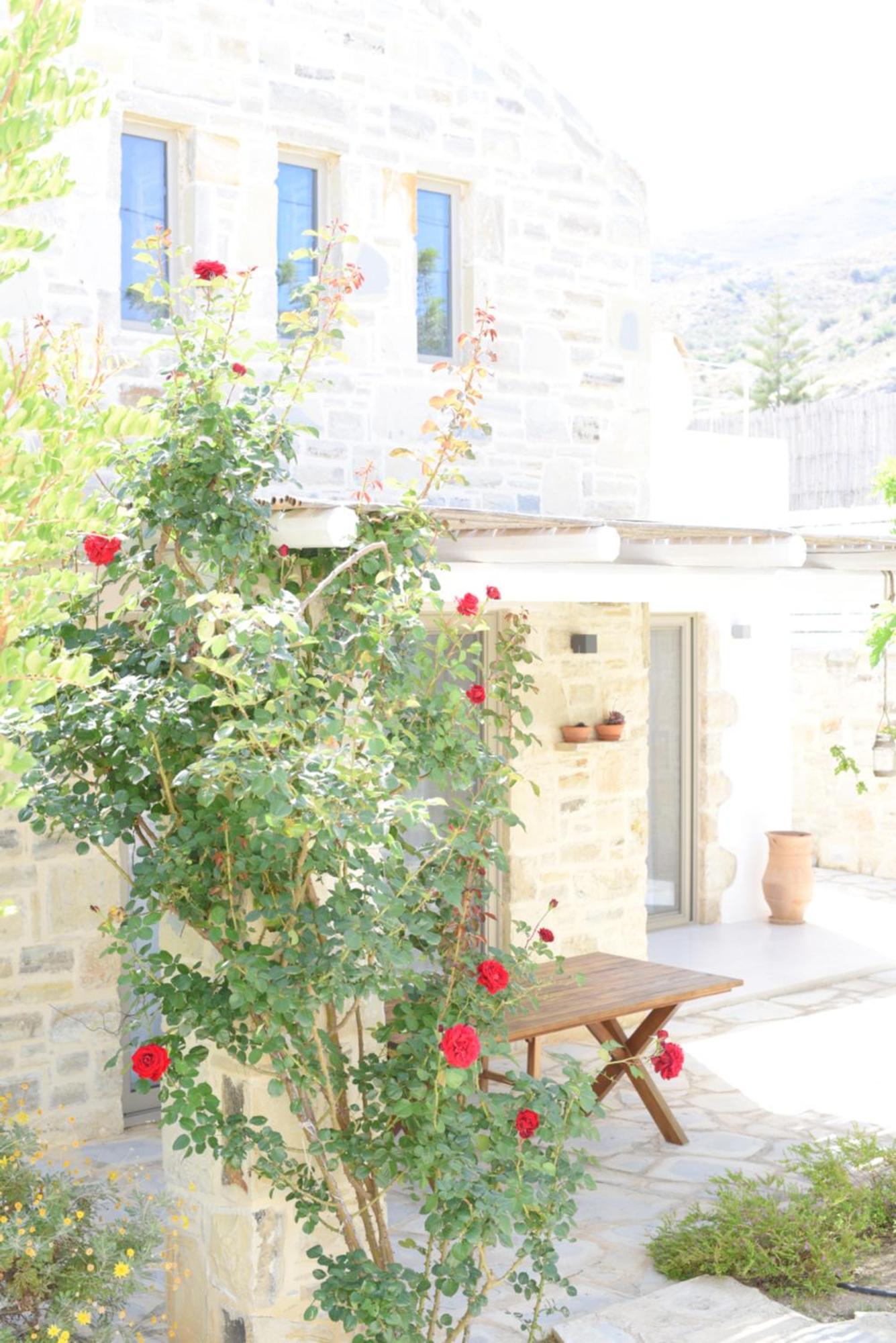 Laini Luxury Suites Pombia Esterno foto
